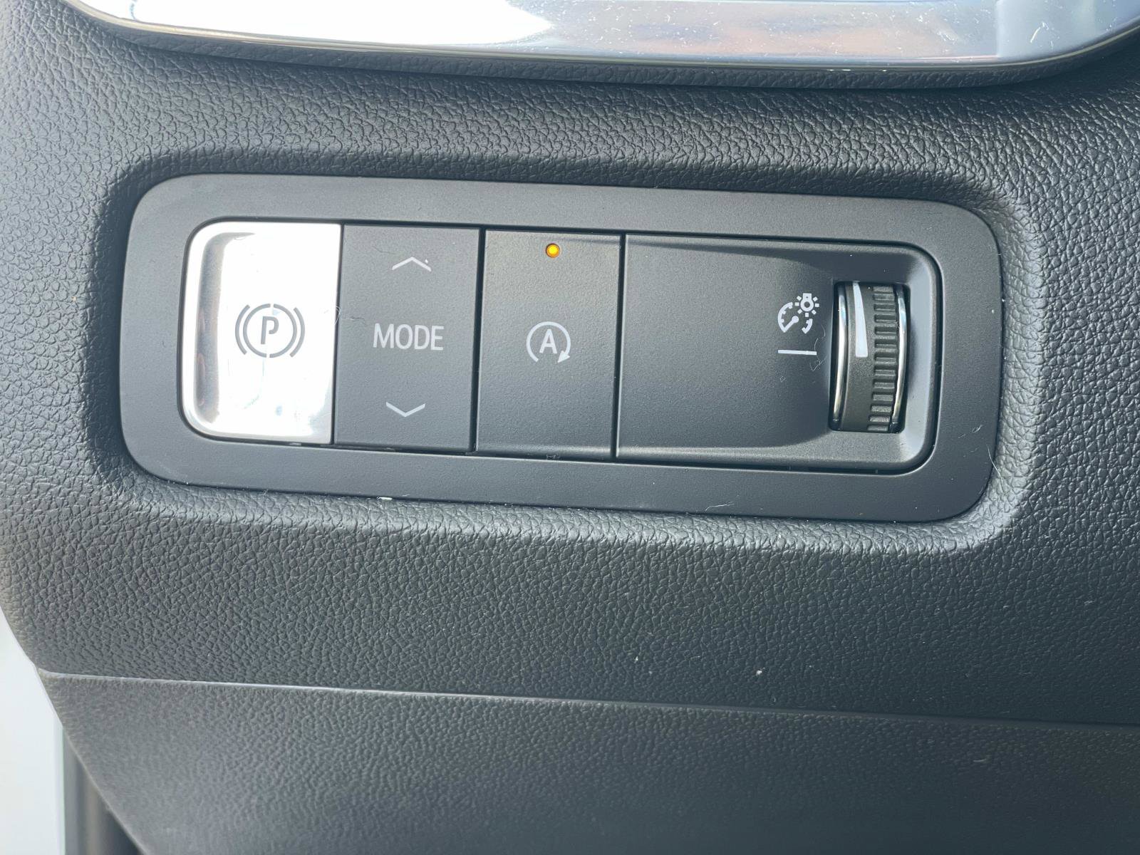 Used 2026 GMC Acadia Elevation image 17