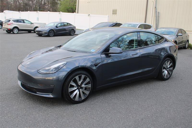 Used 2022 Tesla Model 3 Long Range AWD/4WD image 3
