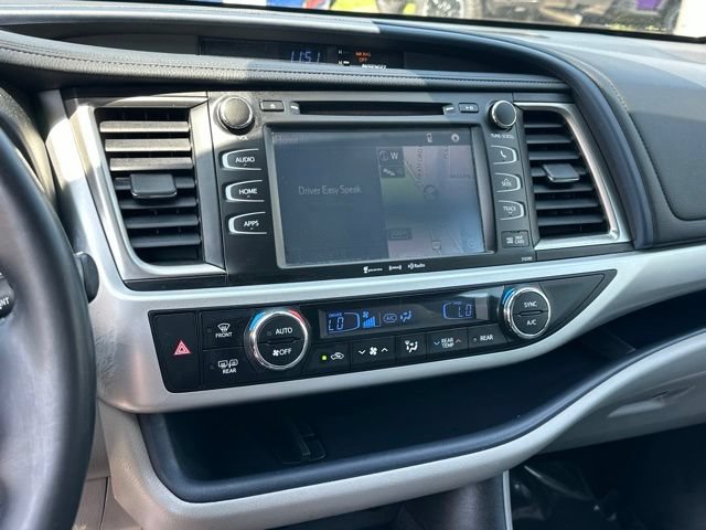 Used 2019 Toyota Highlander XLE AWD/4WD image 7