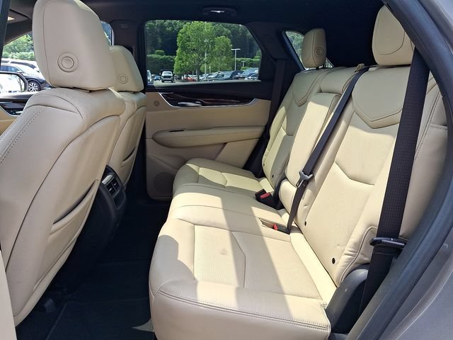 Used 2017 Cadillac XT5 Premium Luxury w/ Driver Assist Package FWD image 16