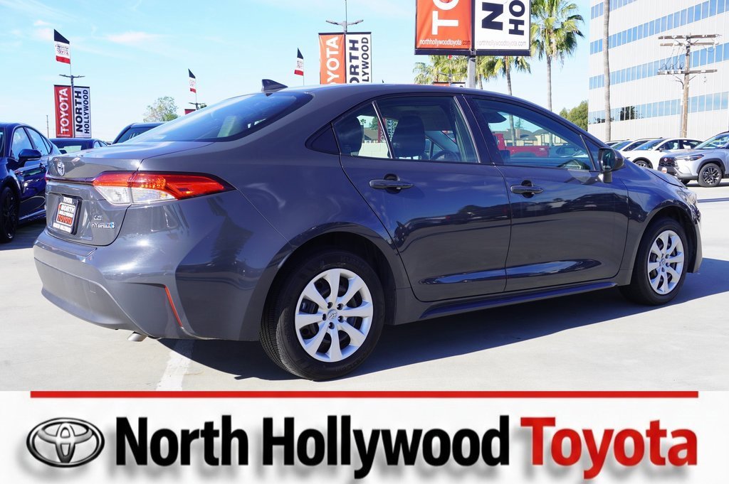 Used 2023 Toyota Corolla LE image 4