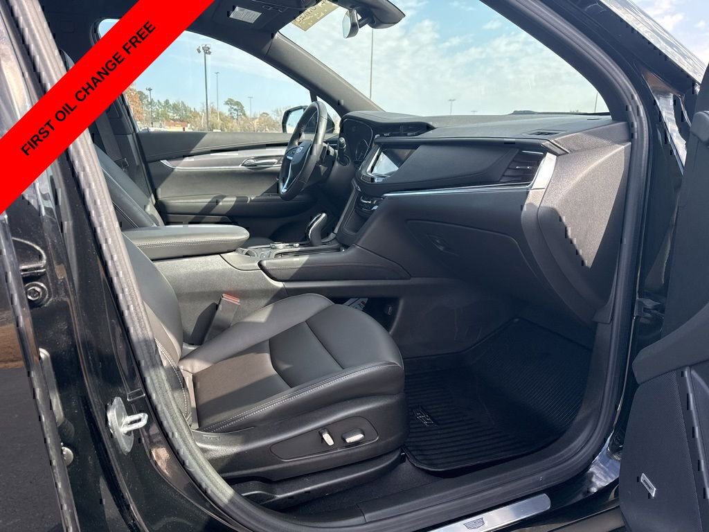 Used 2024 Cadillac XT6 Luxury w/ LPO, Floor Liner Package image 11