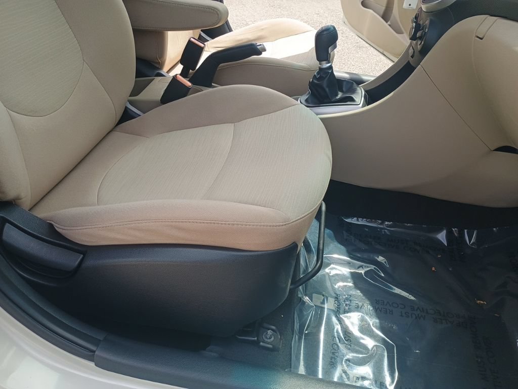 Used 2016 Hyundai Accent SE FWD image 22