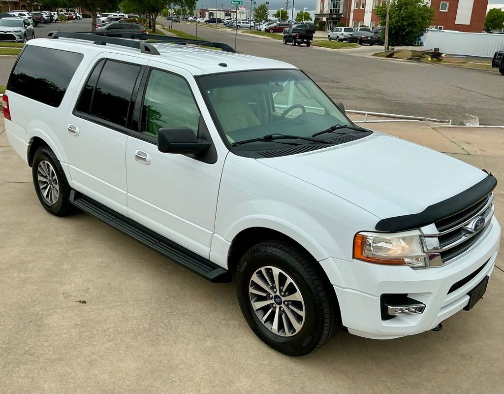 Used 2017 Ford Expedition EL XLT w/ Equipment Group 201A AWD/4WD image 4