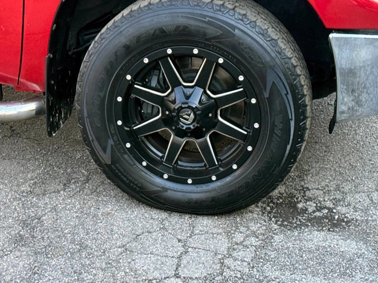 Used 2013 Toyota Tundra 4x4 Double Cab w/ Tow Pkg image 5