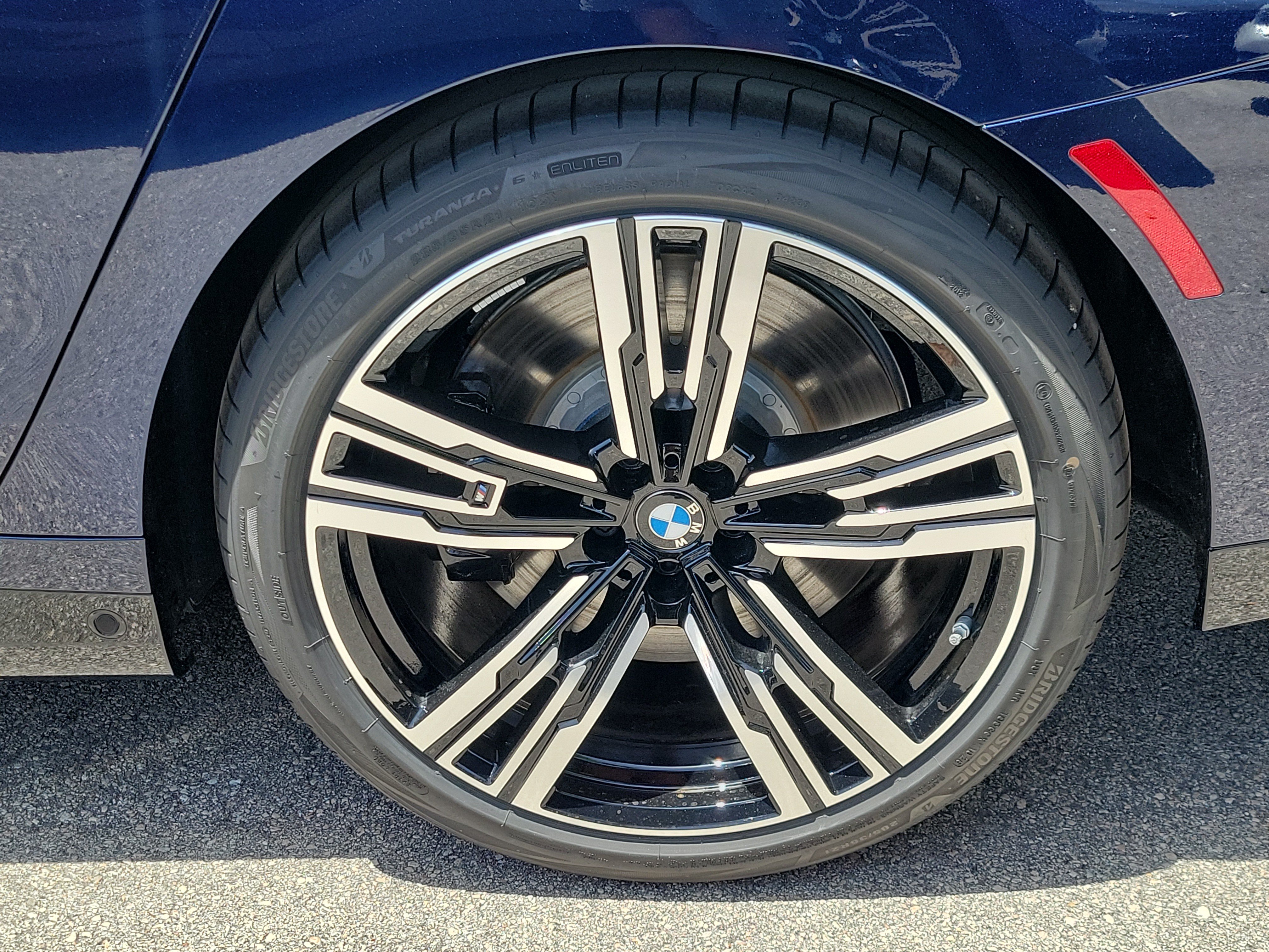 New 2026 BMW 760i xDrive w/ Executive Package AWD/4WD image 6