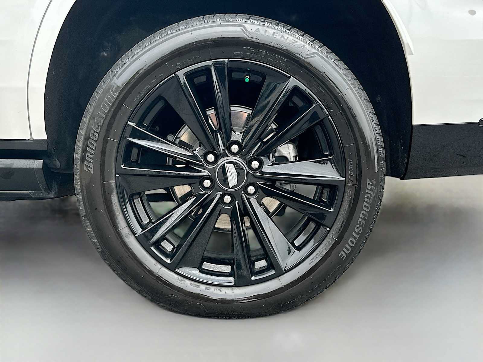 Used 2025 Cadillac Escalade Sport w/ LPO, Floor Liner Package AWD/4WD image 35