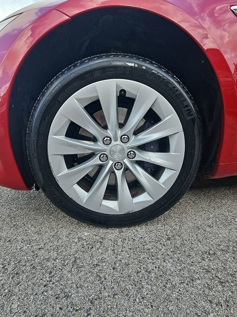 Used 2017 Tesla Model S 90D image 9