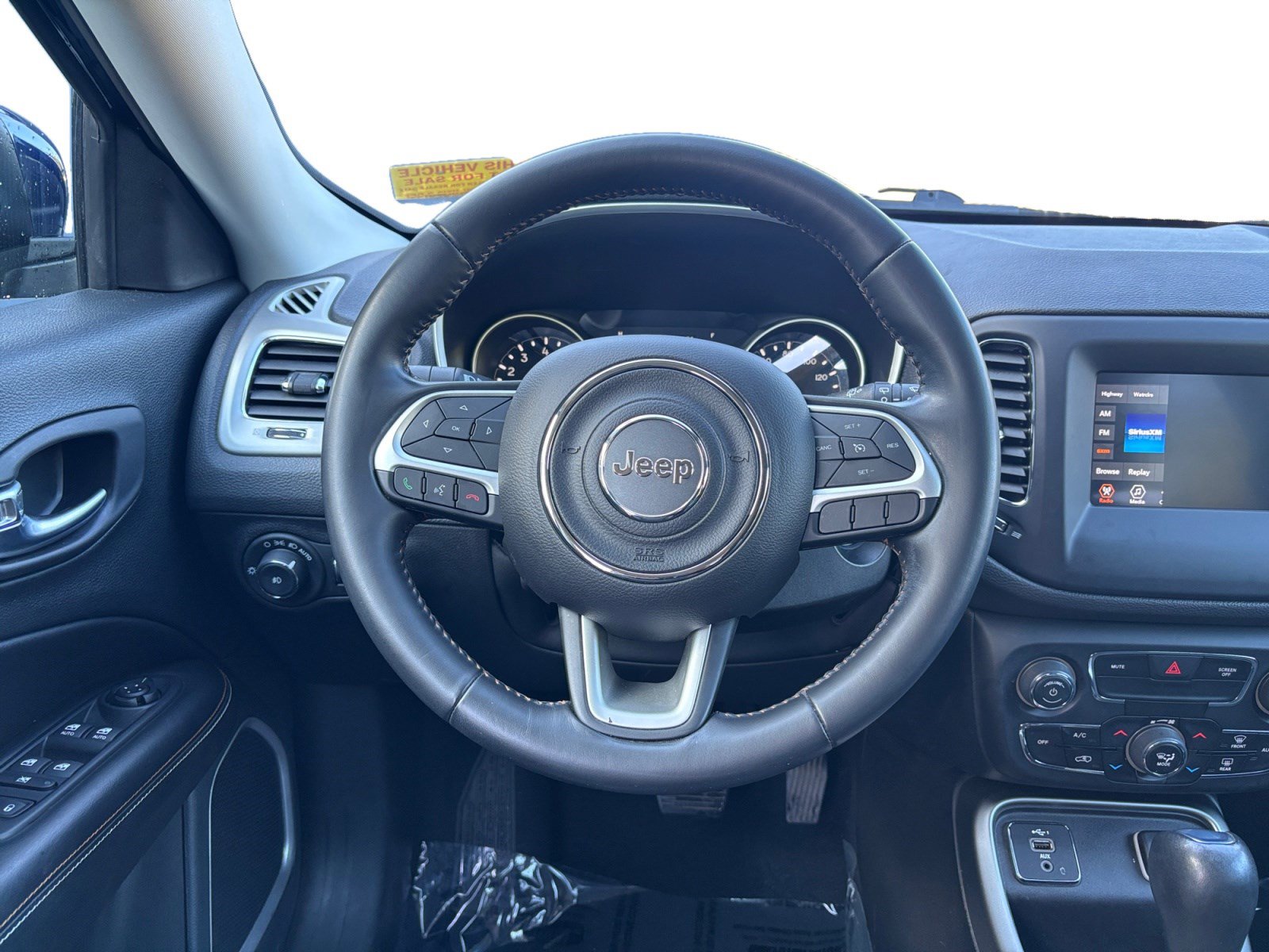 Used 2020 Jeep Compass Latitude image 12