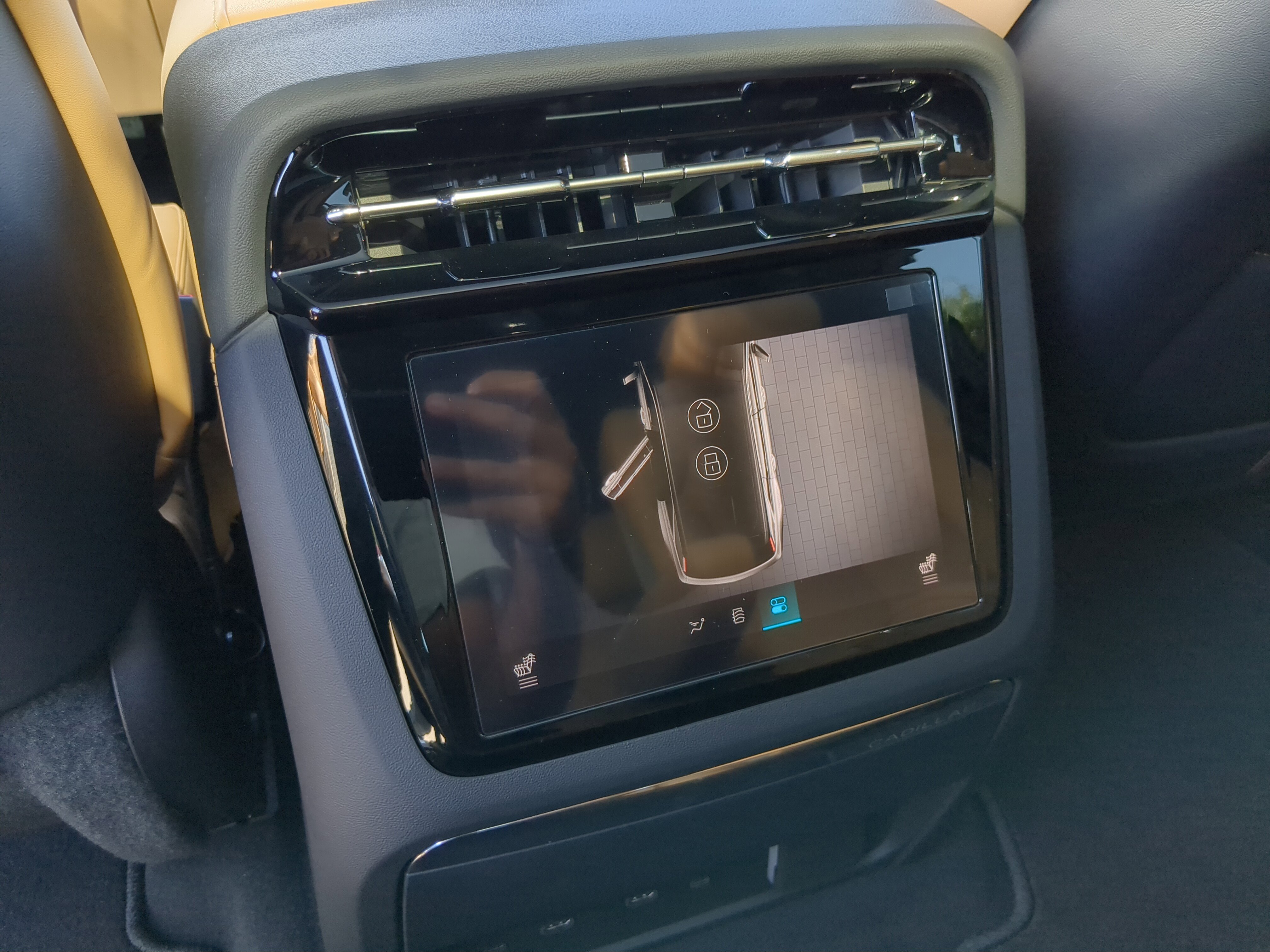 New 2026 Cadillac Escalade IQ Luxury 2 AWD/4WD image 15