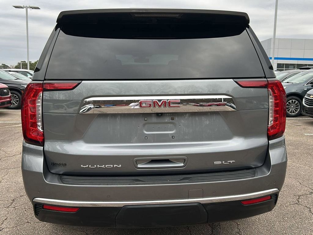 Used 2022 GMC Yukon SLT w/ SLT Luxury Package image 4