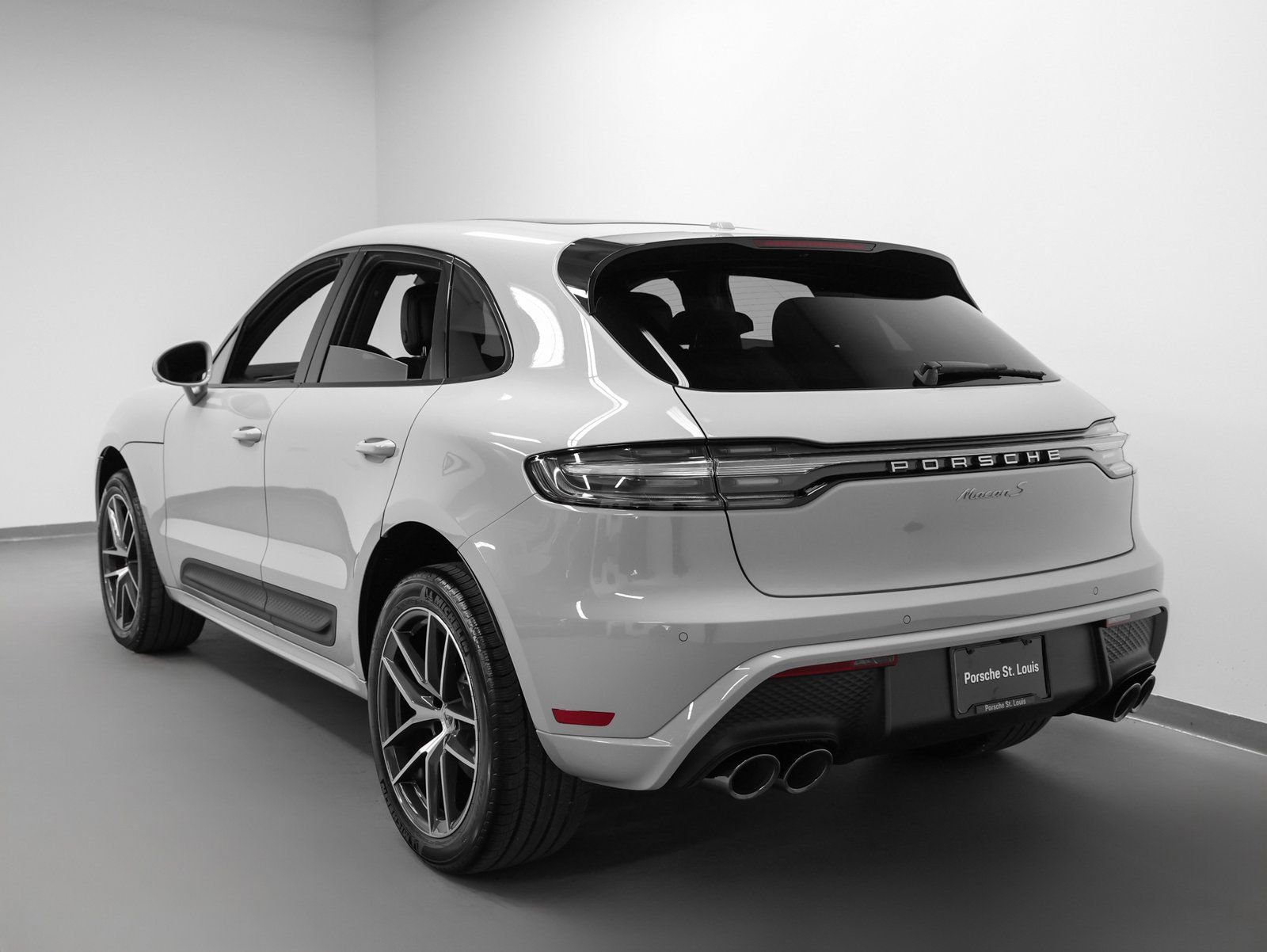 New 2026 Porsche Macan S image 3