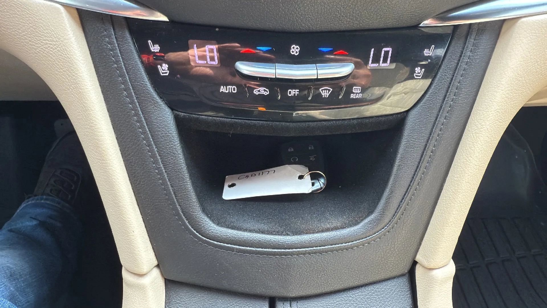 Used 2017 Cadillac XT5 Premium Luxury w/ LPO, Wheel Lock Package image 20