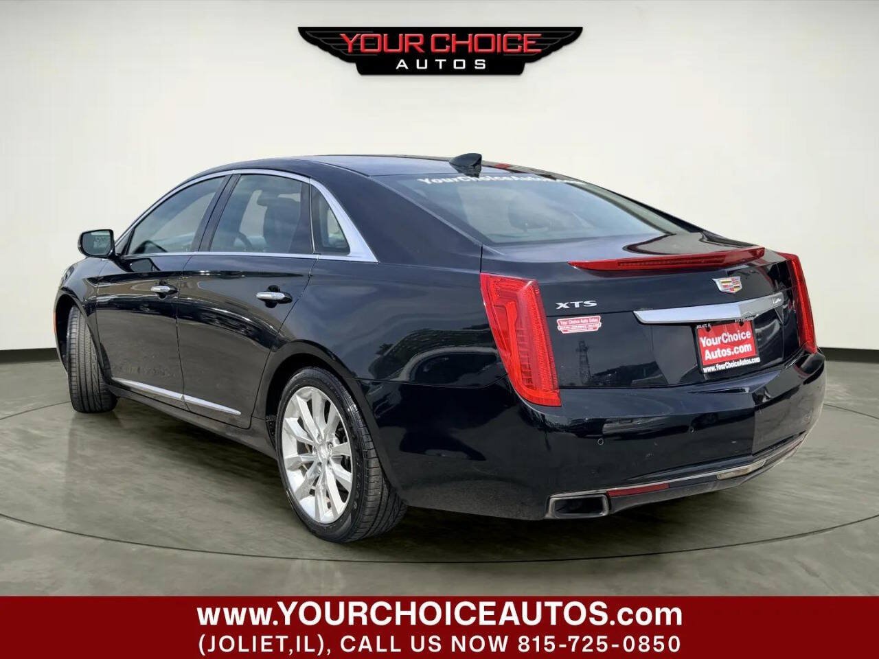 Used 2017 Cadillac XTS Luxury FWD image 3