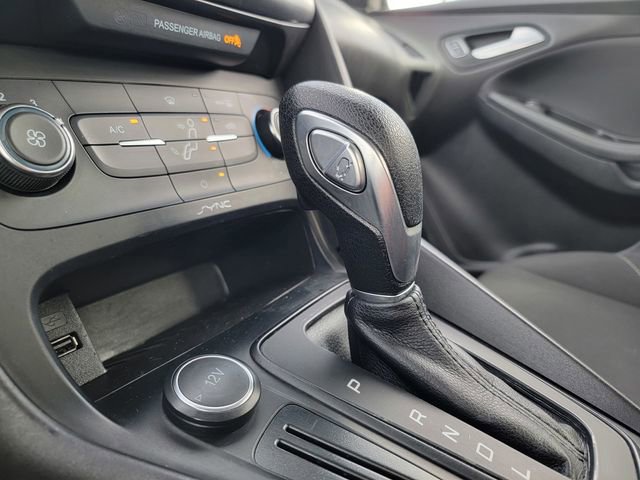 Certified 2017 Ford Focus SE image 29
