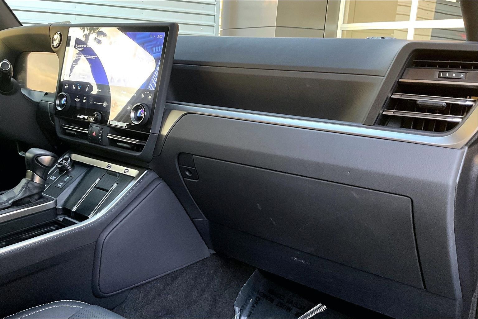 Used 2024 Lexus GX 550 w/ Cold Area Package image 16