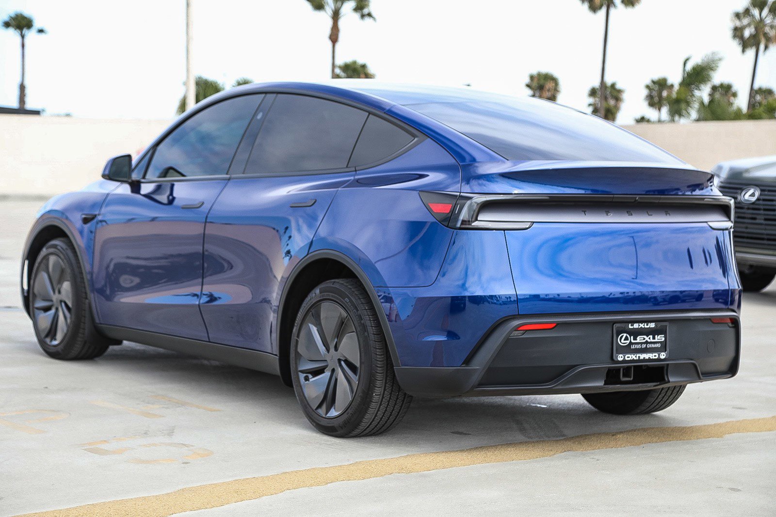 Used 2026 Tesla Model Y Long Range image 5