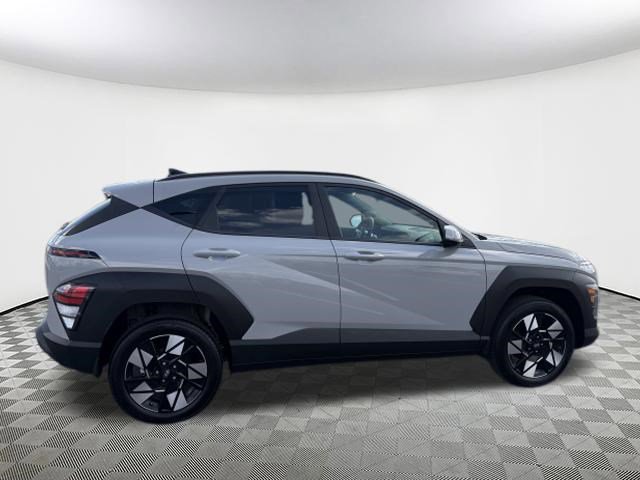 Used 2025 Hyundai Kona SEL image 8