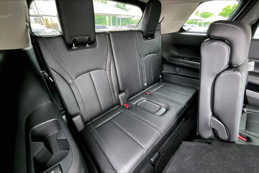 Certified 2026 INFINITI QX60 Luxe w/ Cargo Package FWD image 38