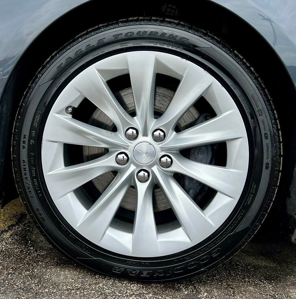 Used 2018 Tesla Model S 75D image 29