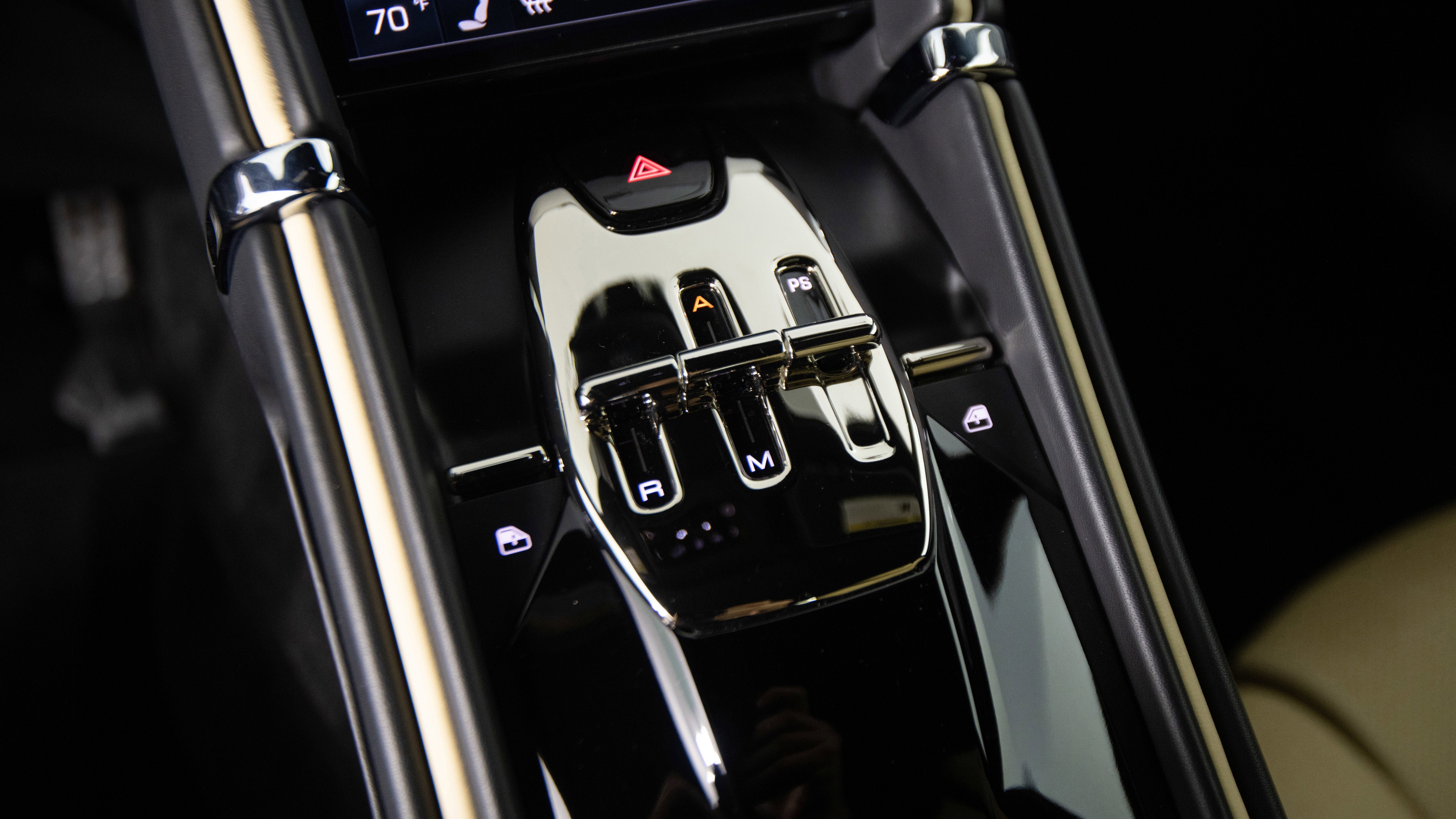 Certified 2022 Ferrari Roma image 39