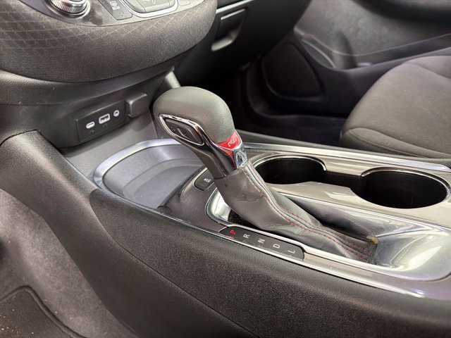 Used 2021 Chevrolet Malibu RS FWD image 27