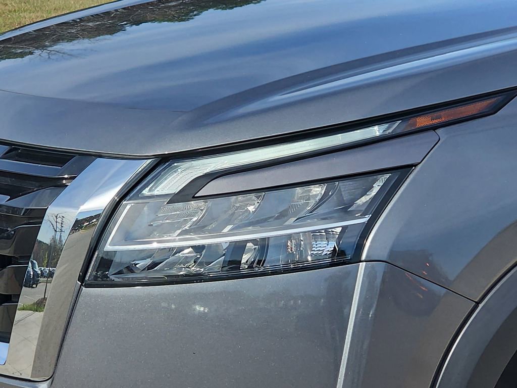 Used 2022 Nissan Pathfinder SL image 17