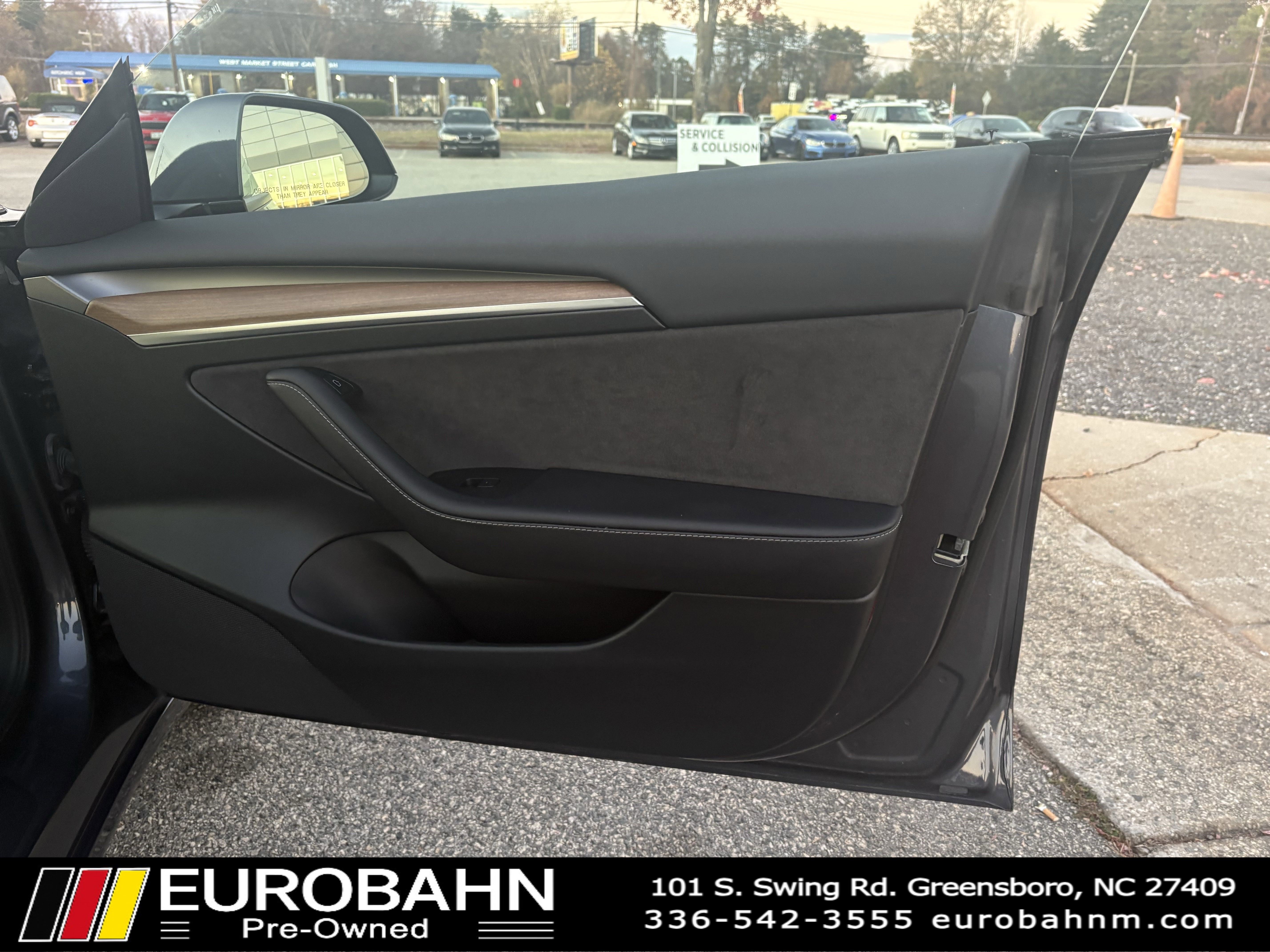 Used 2023 Tesla Model 3 Standard Range image 17