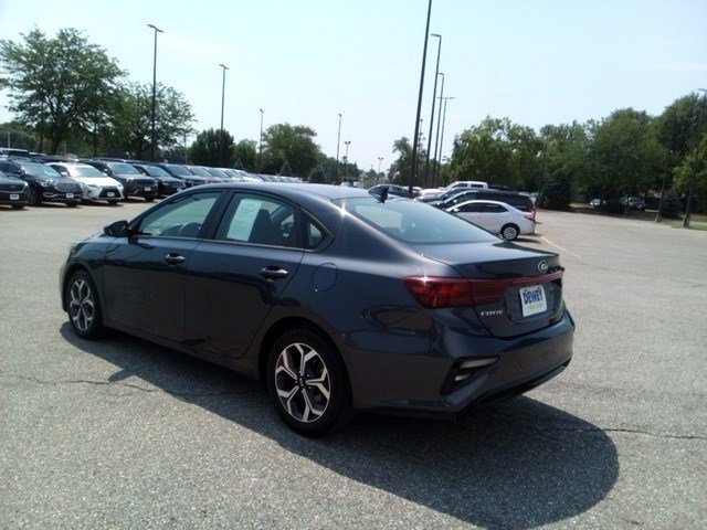 Used 2020 Kia Forte LXS image 3