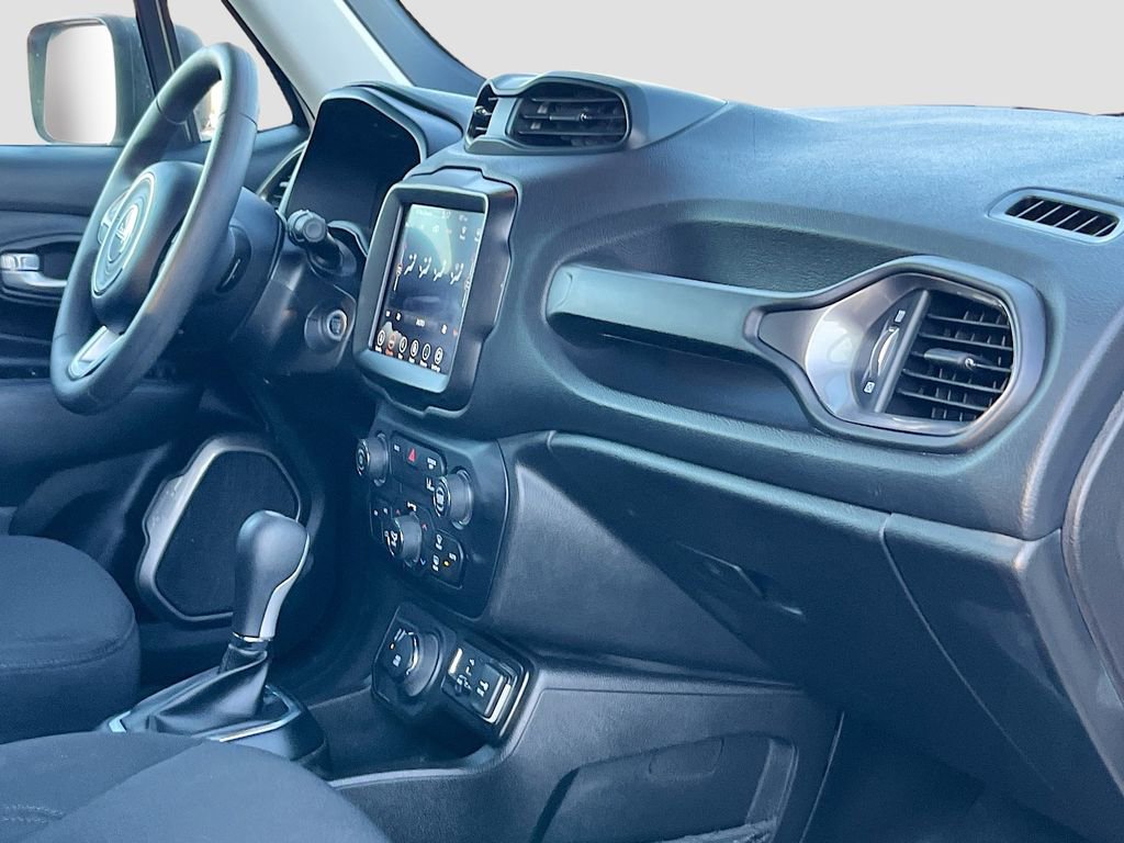 Used 2023 Jeep Renegade Latitude image 27