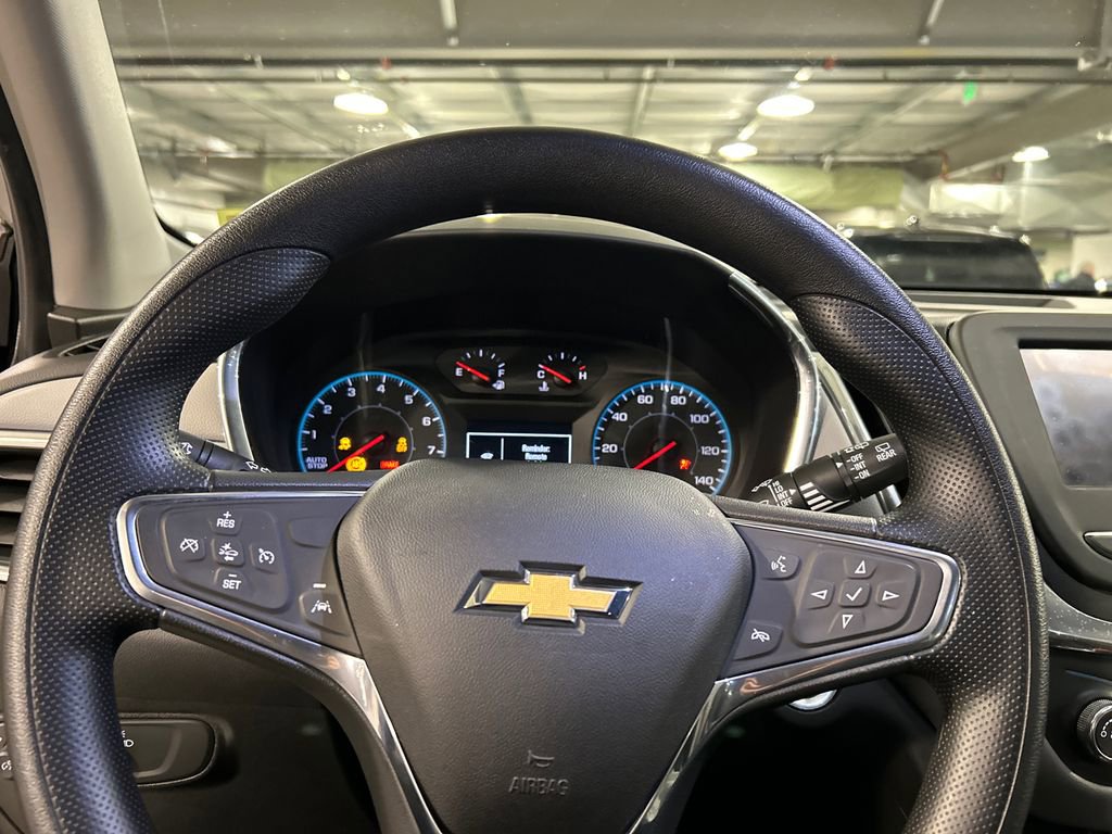 Used 2020 Chevrolet Equinox LS w/ LS Convenience Package image 12