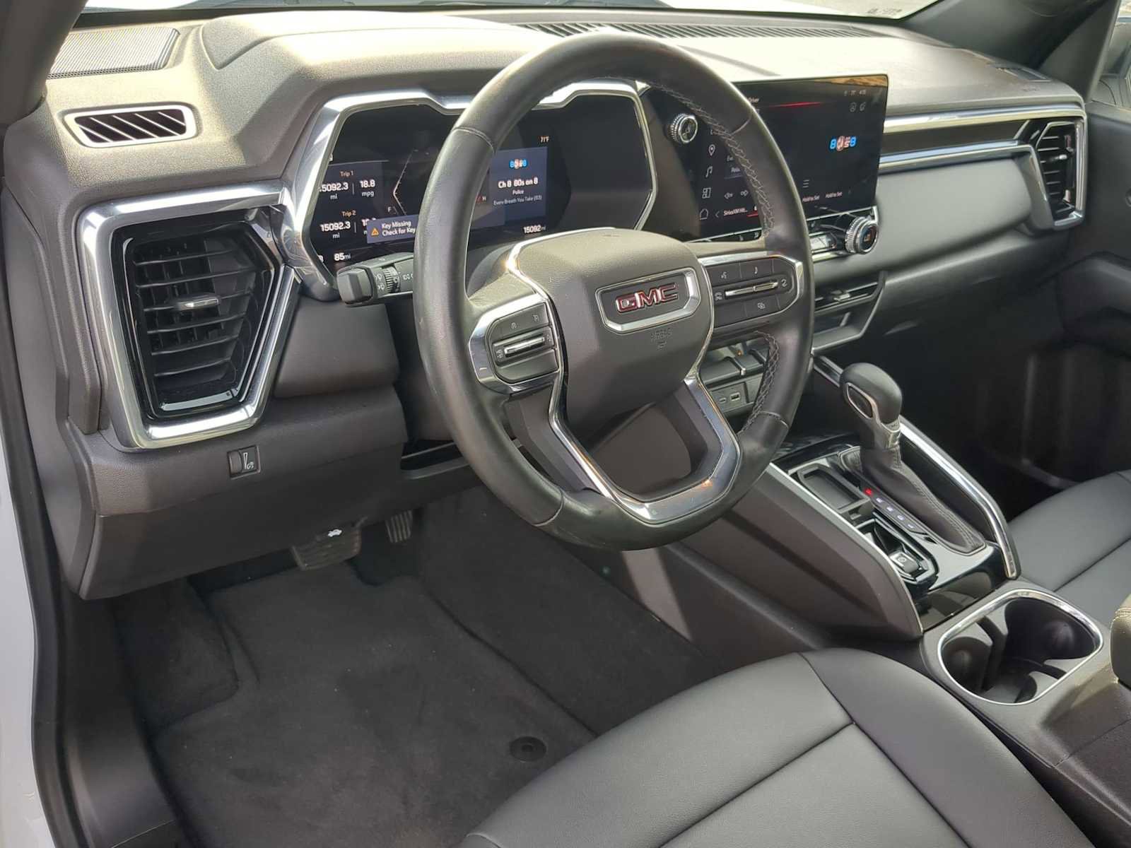 Used 2024 GMC Canyon Elevation w/ Elevation Premium Package image 15