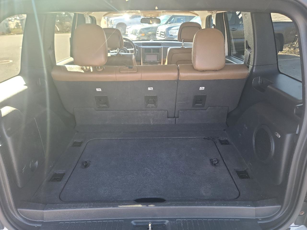 Used 2012 Jeep Liberty Limited w/ Comfort/Convenience Group image 12