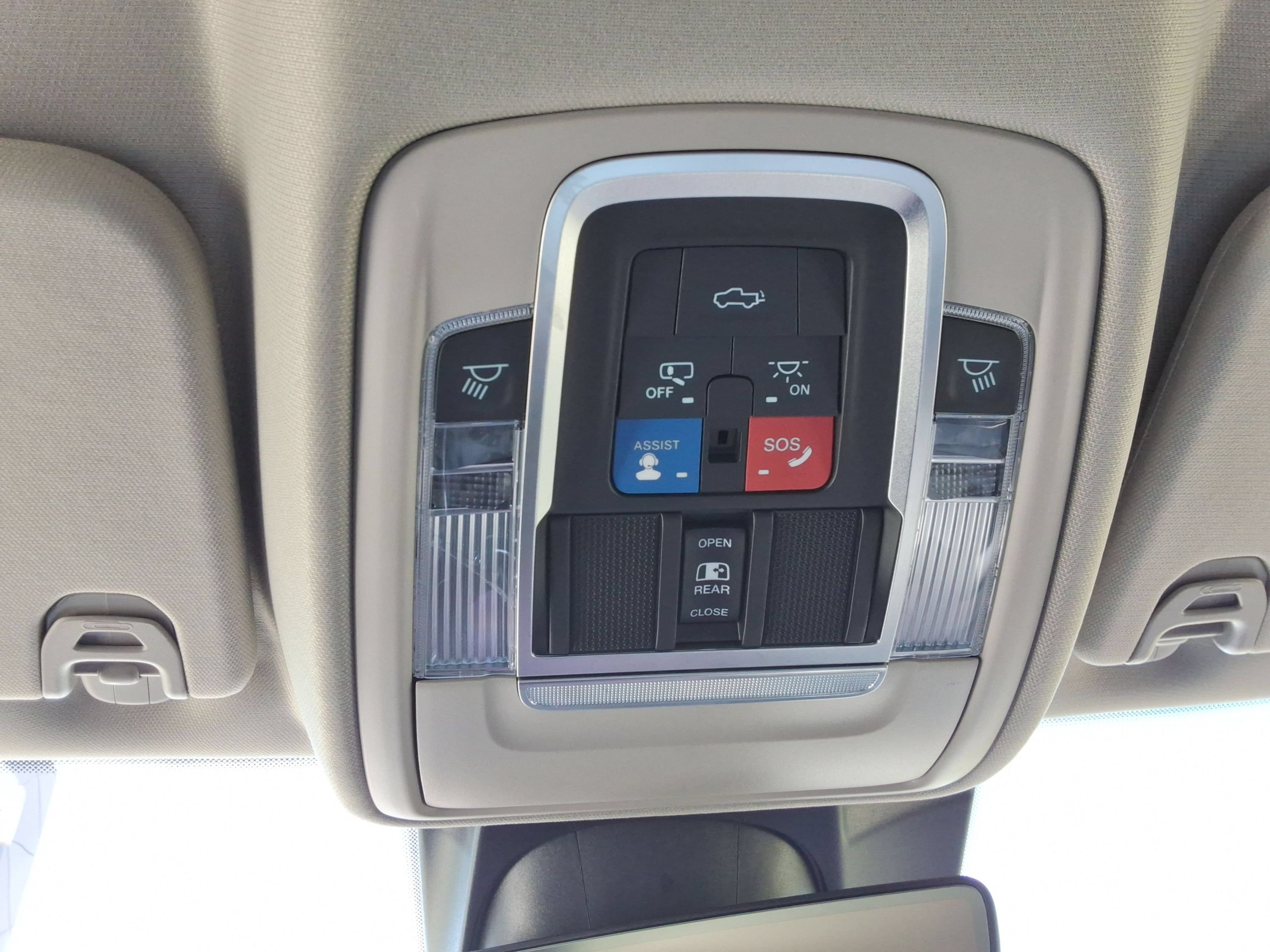 Used 2022 RAM 1500 Laramie AWD/4WD image 21