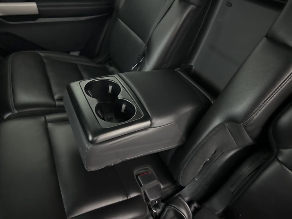 Used 2022 Ford Explorer XLT image 42