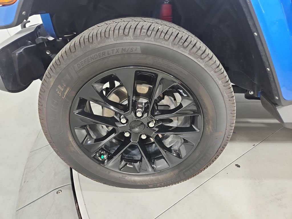 Used 2021 Jeep Wrangler Unlimited Sahara image 27