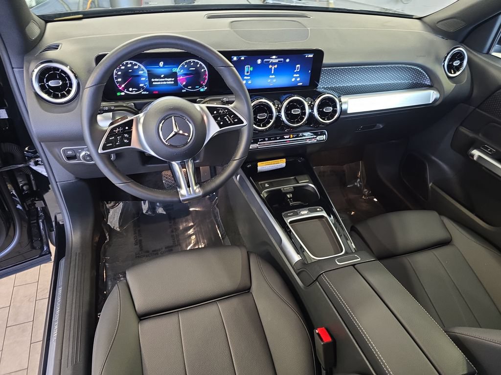 Used 2026 Mercedes-Benz GLB 250 image 19