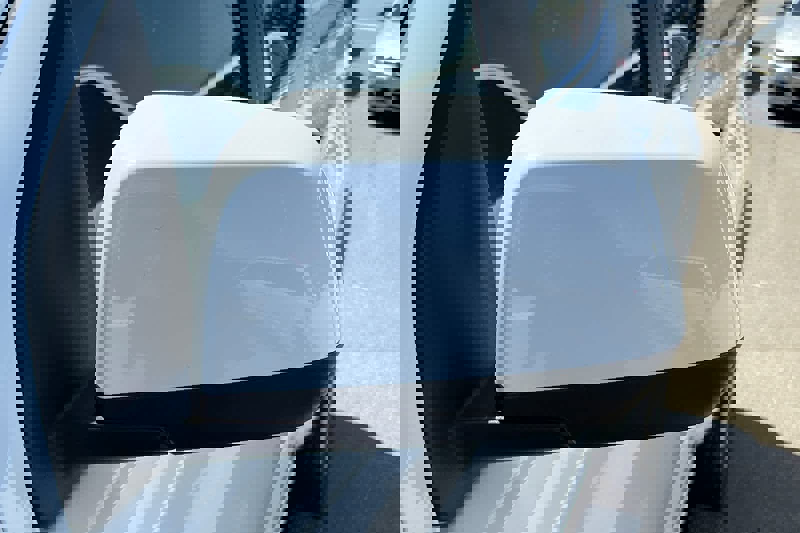 Used 2017 Chevrolet Colorado LT w/ LT Convenience Package image 9