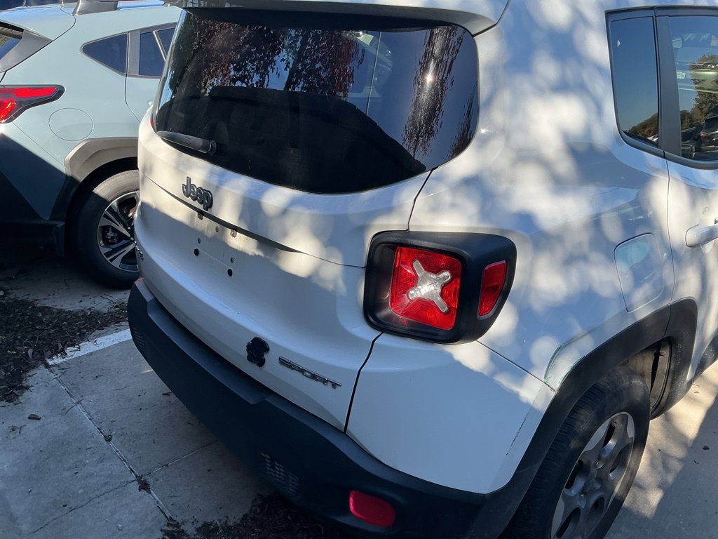 Used 2017 Jeep Renegade Sport w/ Power & Air Group AWD/4WD image 9