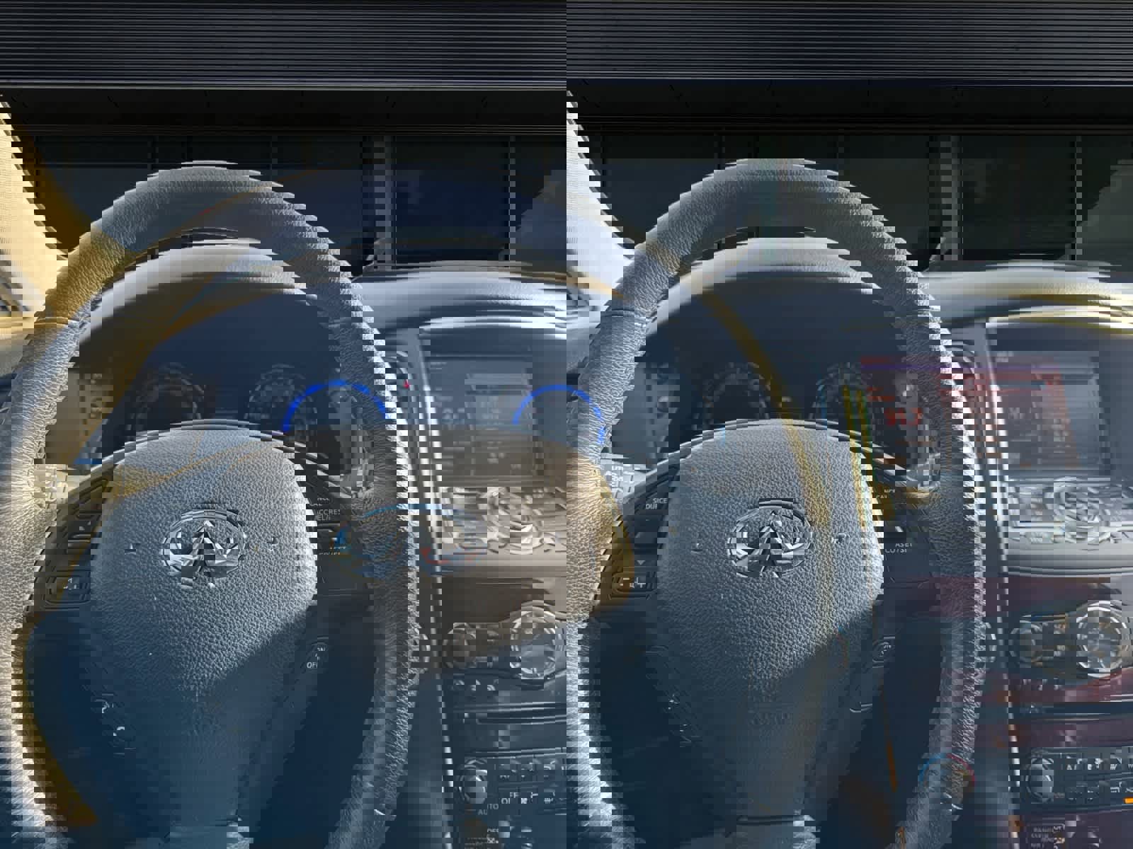 Used 2015 INFINITI QX50 Journey image 4