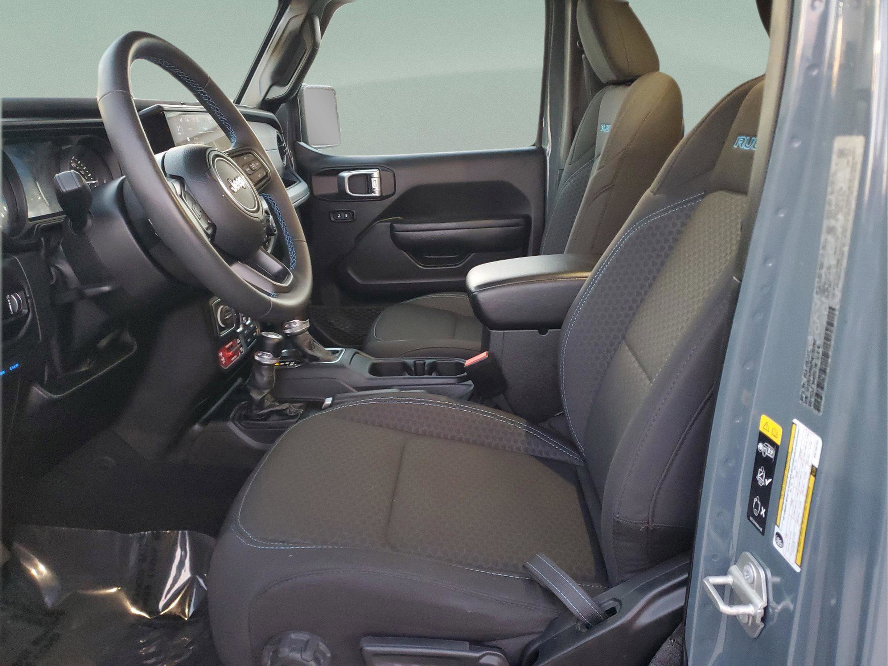 Used 2024 Jeep Wrangler Unlimited Rubicon 4xe w/ Technology Group image 19