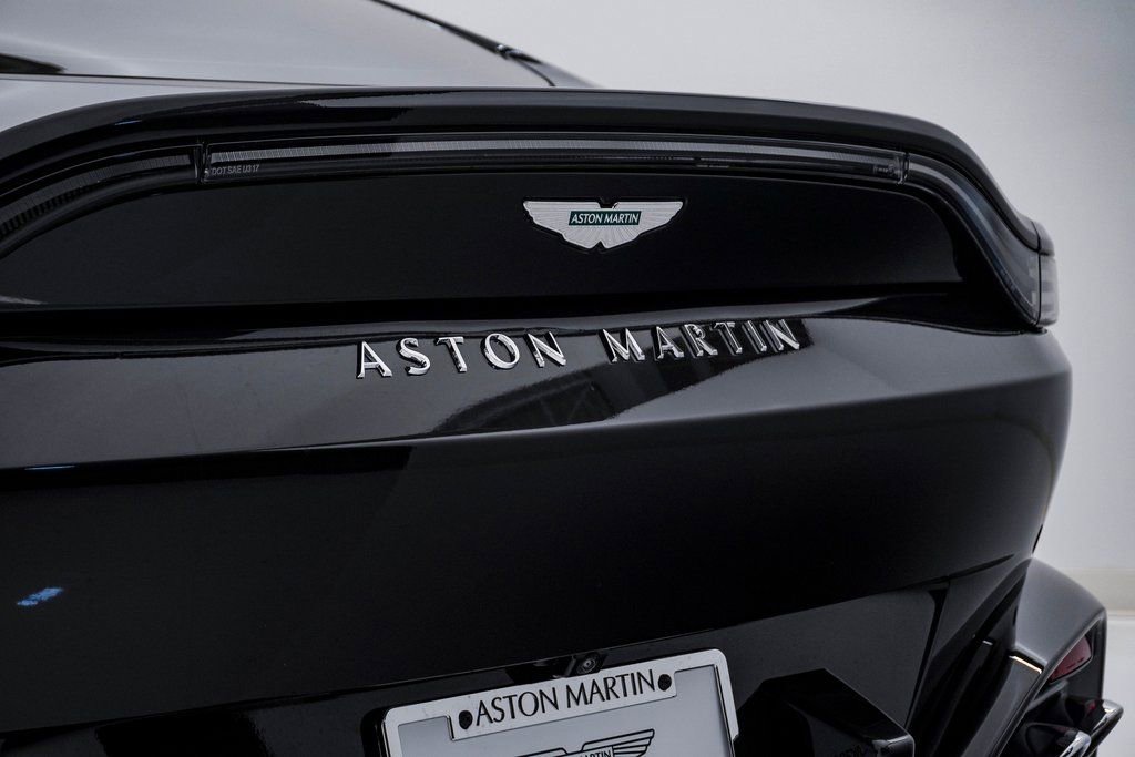 Used 2026 Aston Martin V8 Vantage Coupe image 14