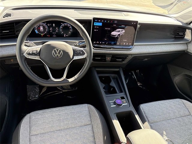 Used 2025 Volkswagen Tiguan S image 7