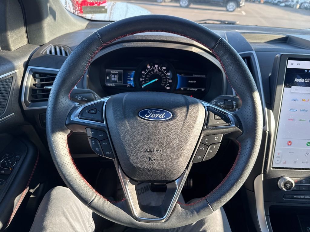 Used 2024 Ford Edge ST-Line image 22