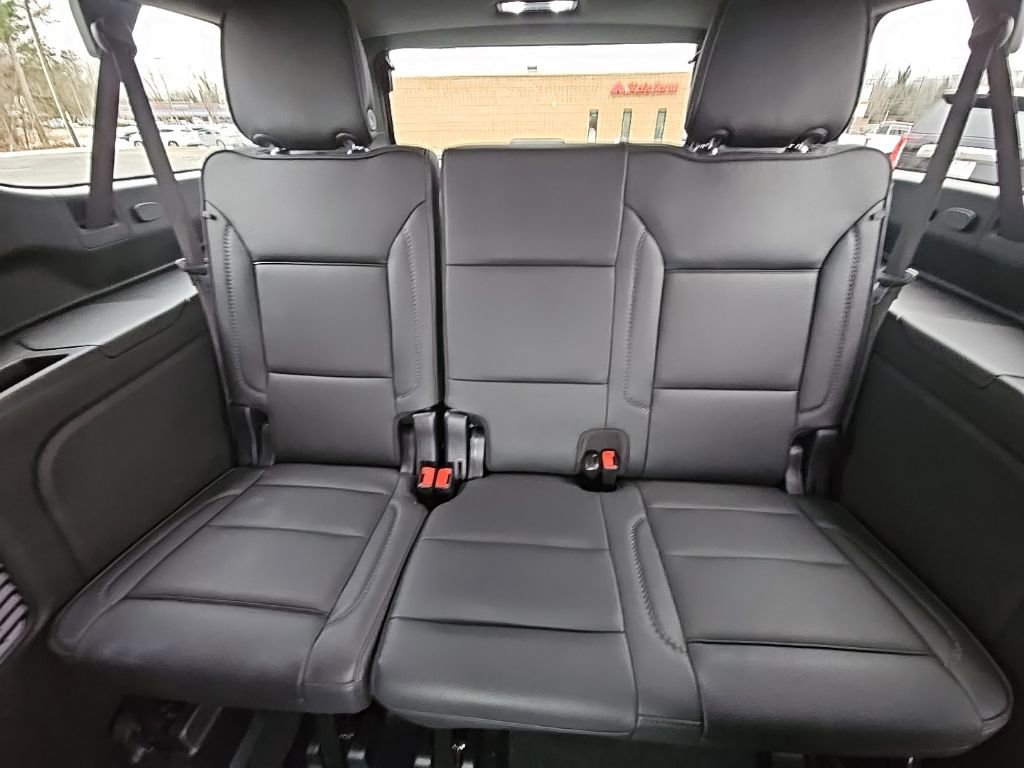Certified 2025 GMC Yukon XL Denali image 19