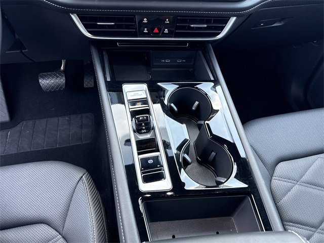 Used 2025 Volkswagen Atlas Cross Sport SE image 24