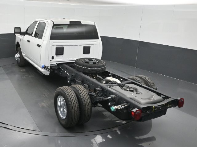New 2026 RAM 3500 Tradesman w/ Chrome Appearance Group A AWD/4WD image 39