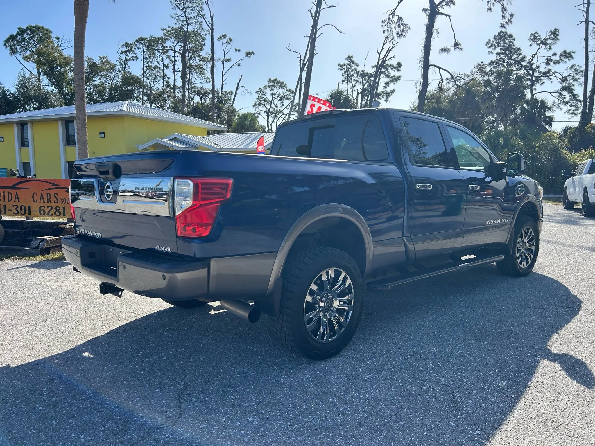 Used 2016 Nissan Titan Platinum Reserve image 4