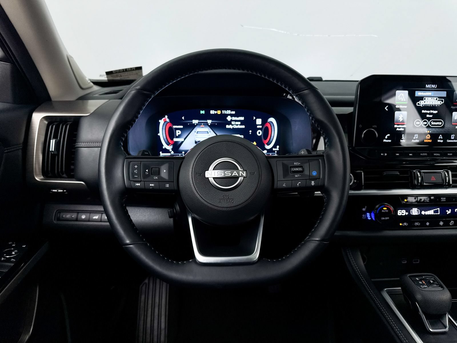 Used 2024 Nissan Pathfinder Platinum FWD image 35