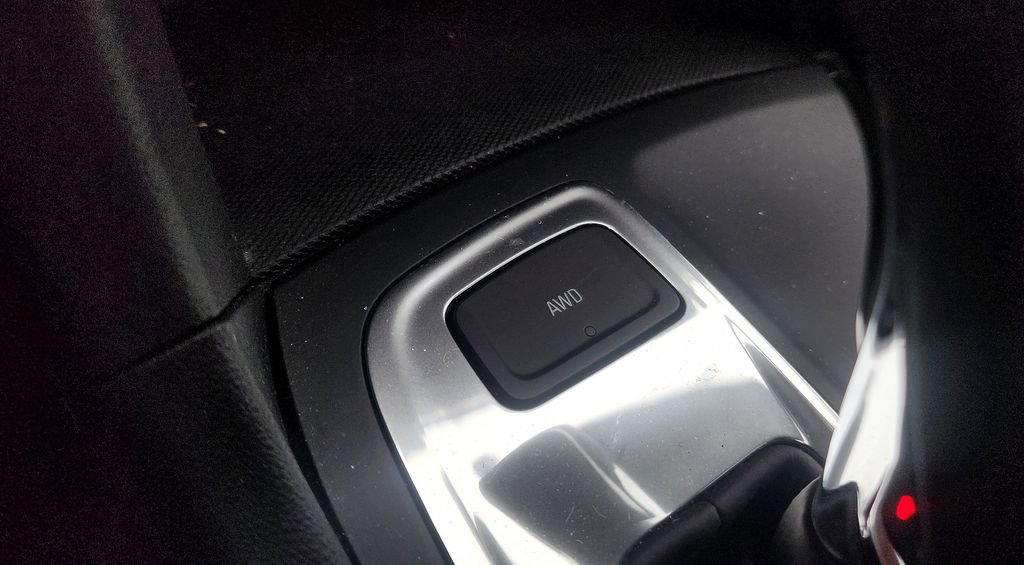 Used 2019 Chevrolet Equinox LT image 38